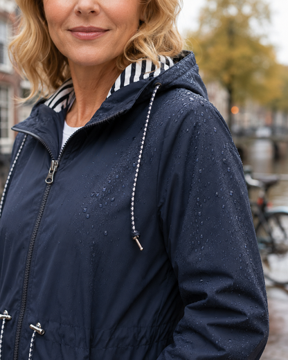 Elegante regenjas met flatterende pasvorm